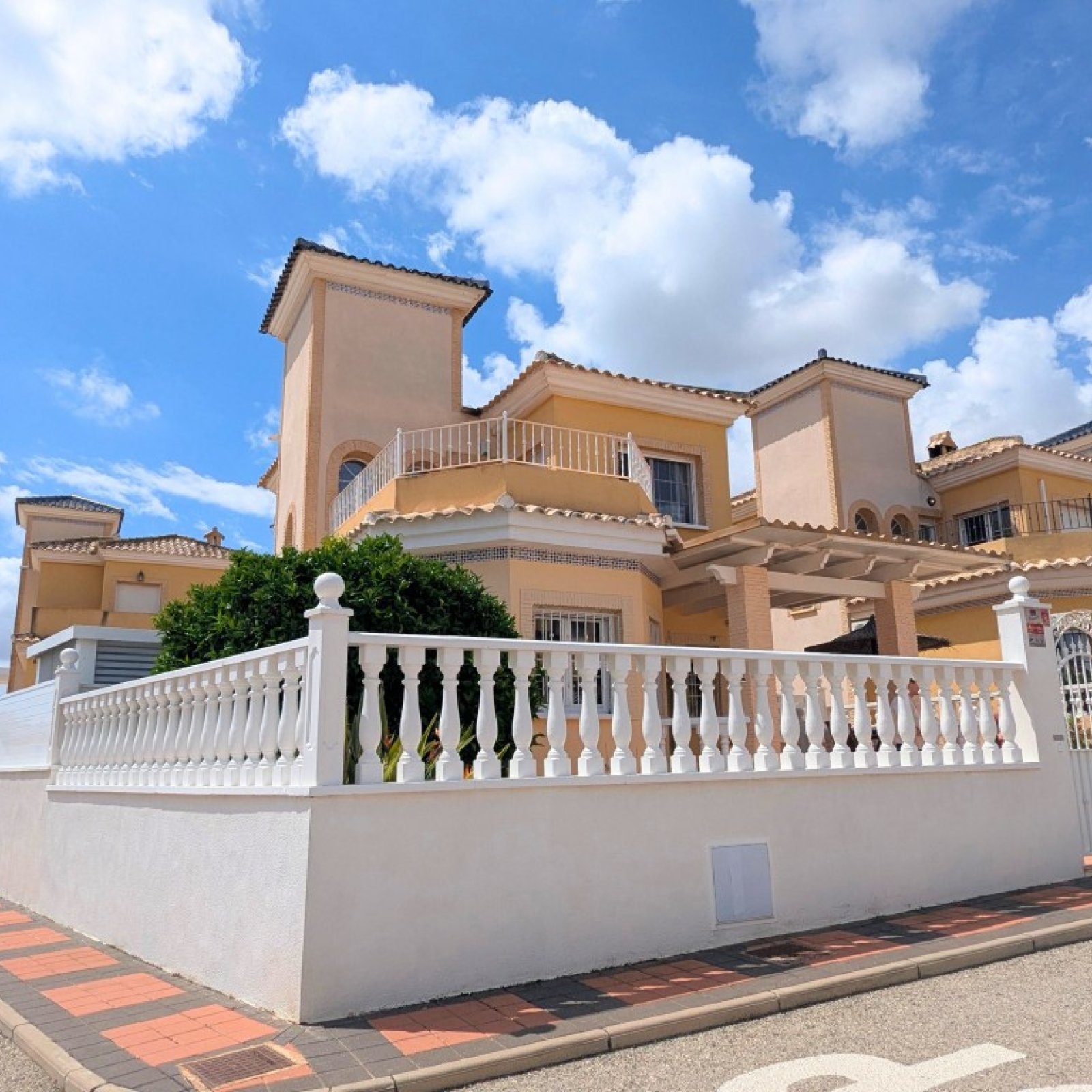 Villa in Lo Crispin-1