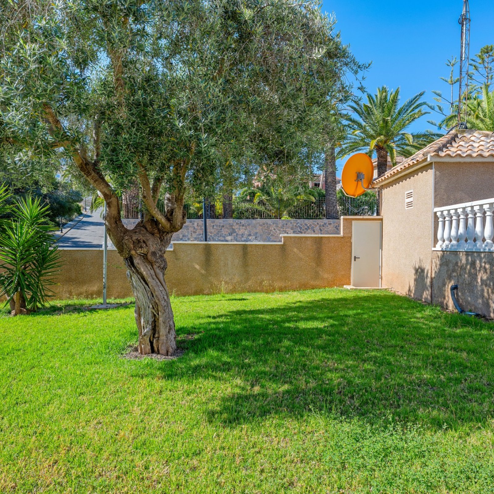 Villa in Villamartin-38
