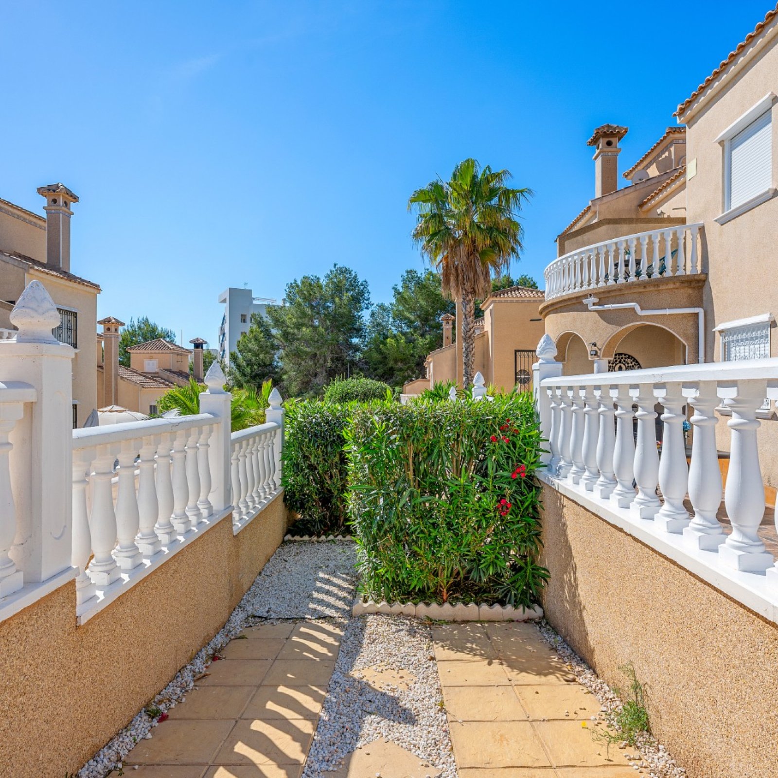 Villa in Villamartin-28