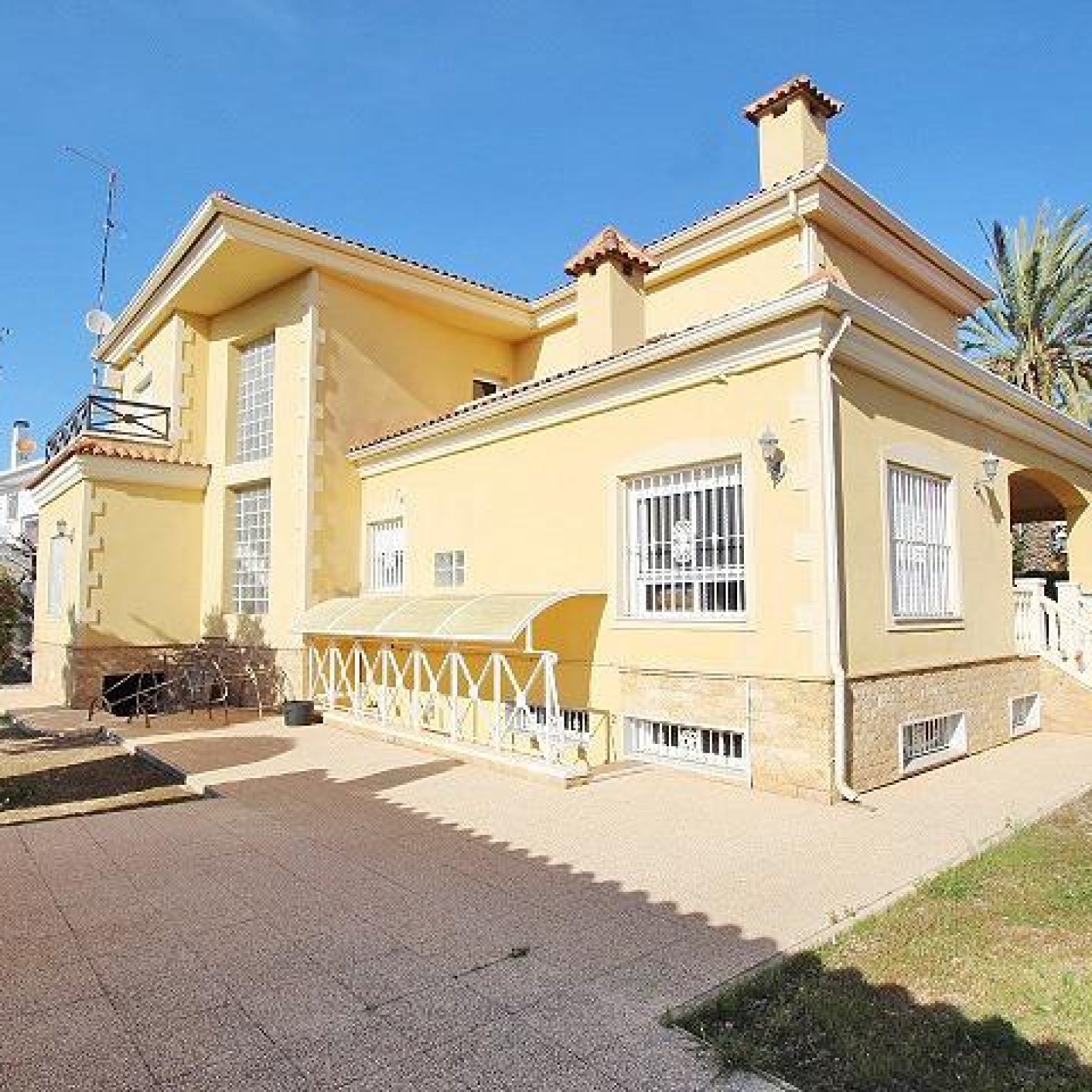  in Elche-1