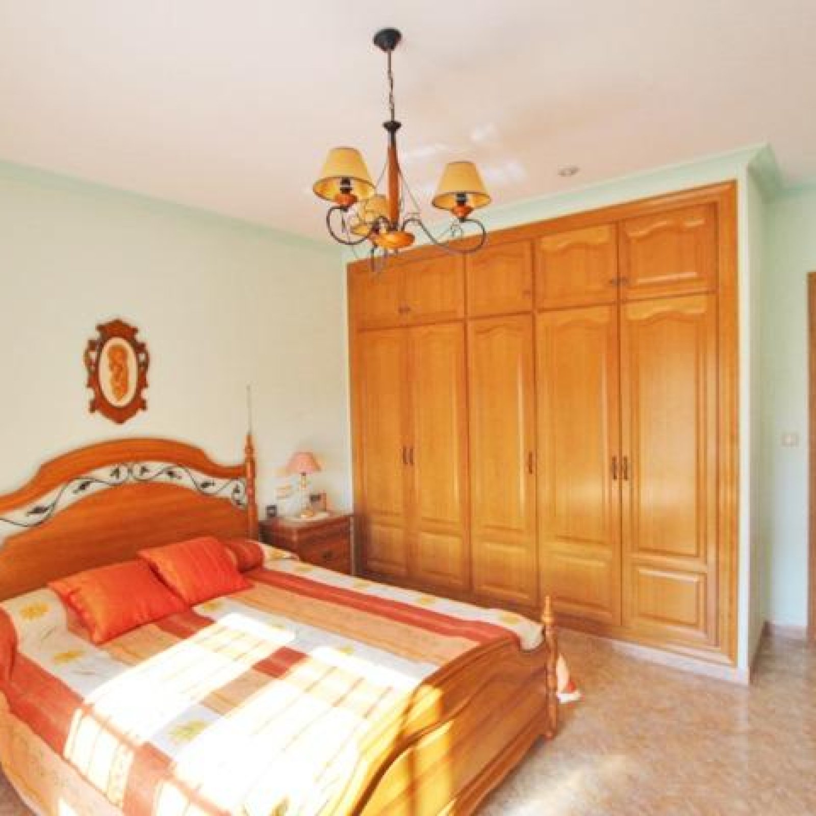  in Elche-32