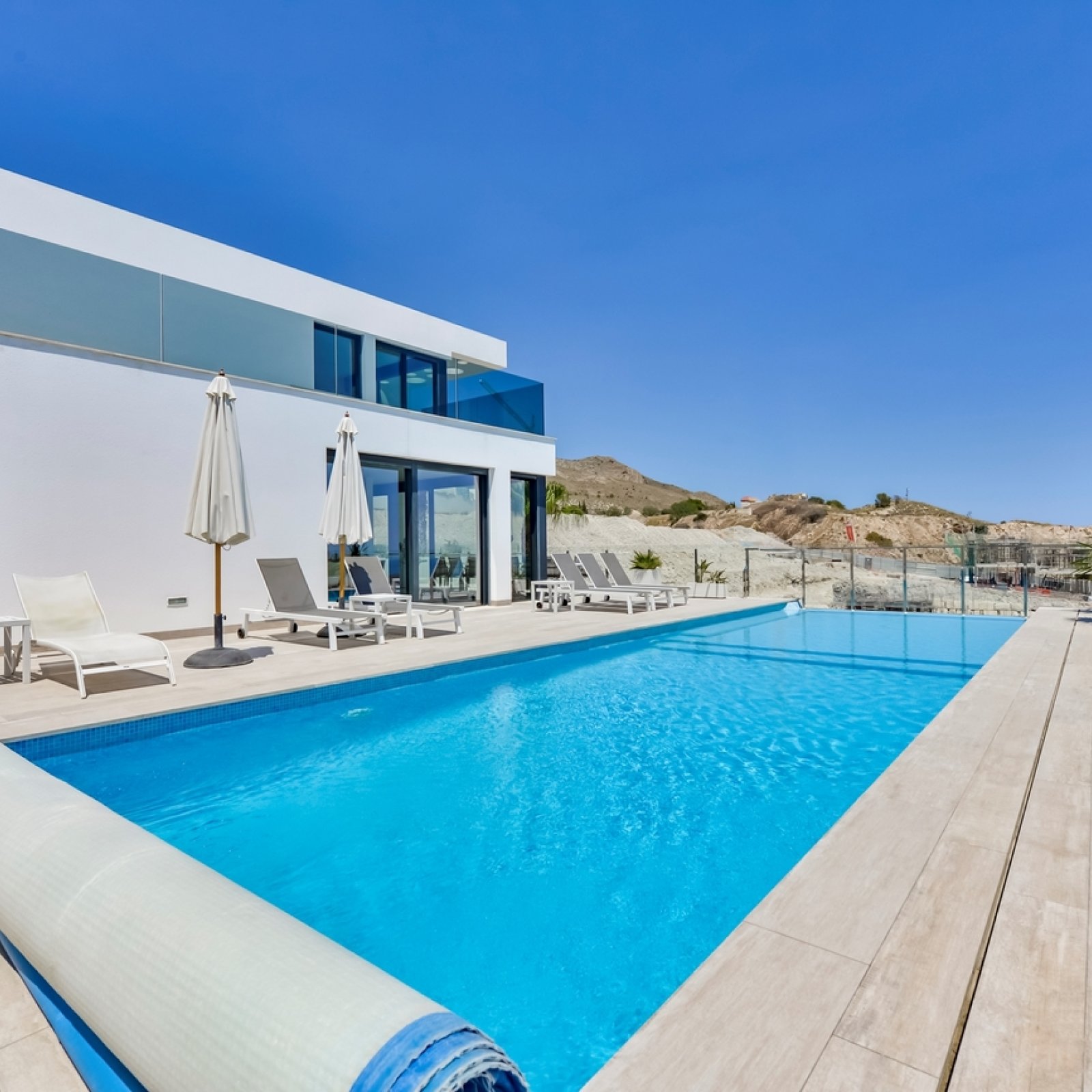 Villa in Finestrat-21