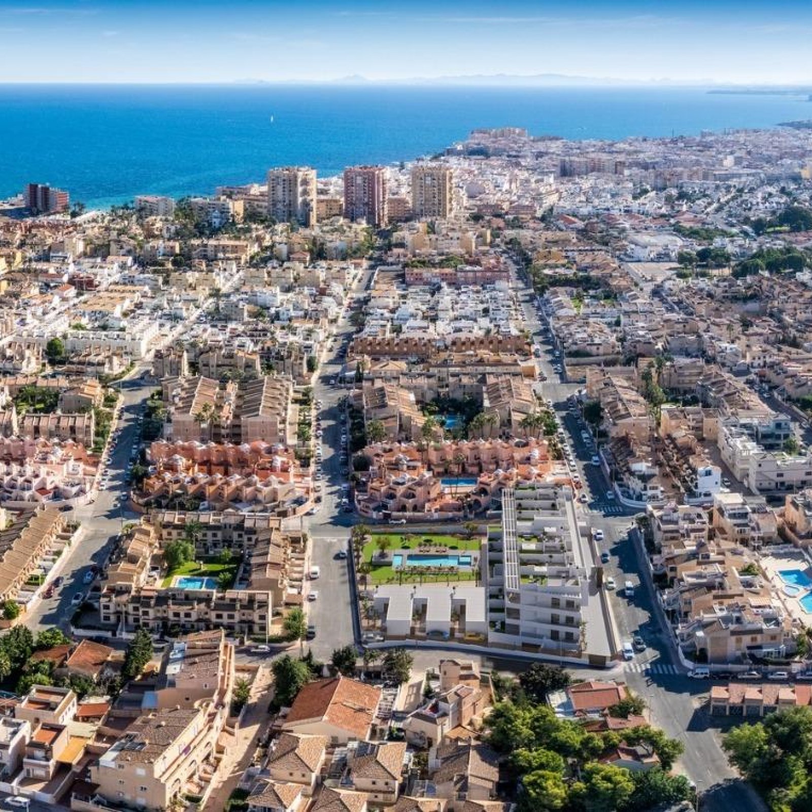 Nieuwbouwappartementen met toeristenvergunning op 300 m van het strand in Torrevieja-33