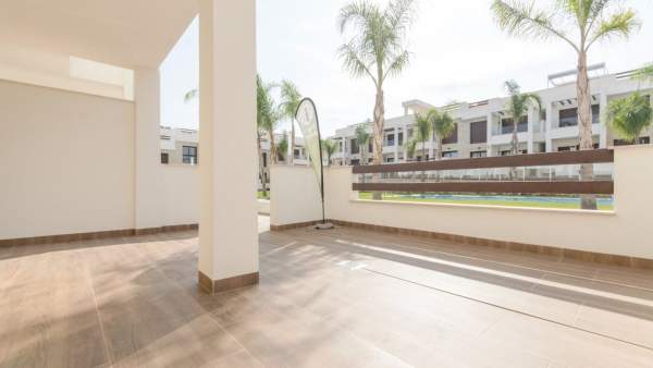 NIEUWBOUW COMPLEX VAN BUNGALOW APPARTEMENTEN IN LOS BALCONES, TORREVIEJA-2